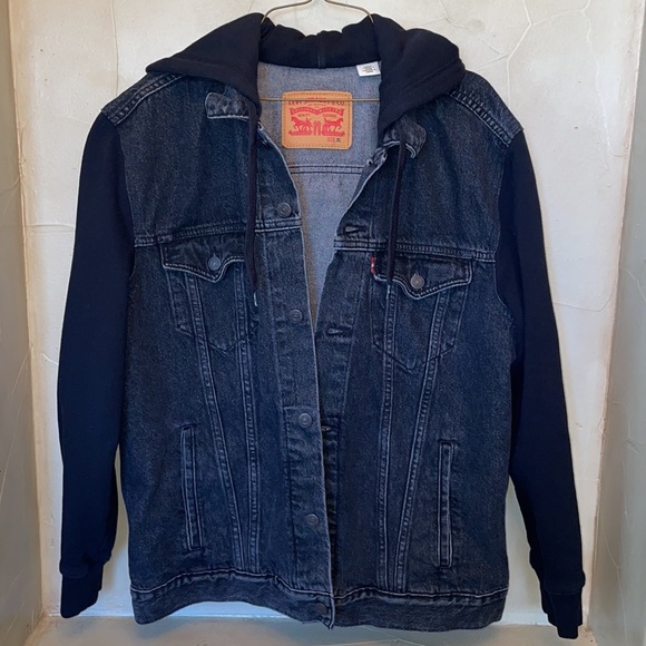 Levi’s Hybrid Hooded Truckers Jacket Size XLarge